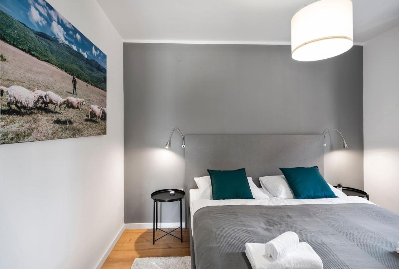Velebit Lodge Lovinac  Bagian luar foto