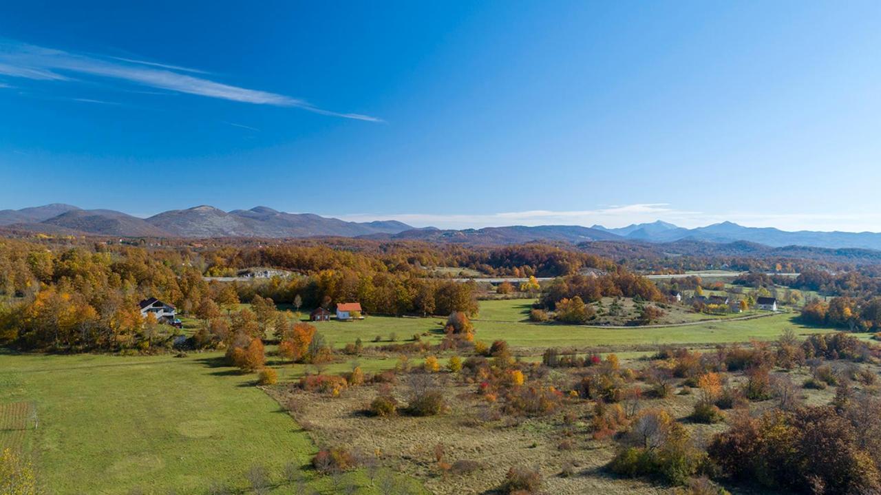 Velebit Lodge Lovinac  Bagian luar foto